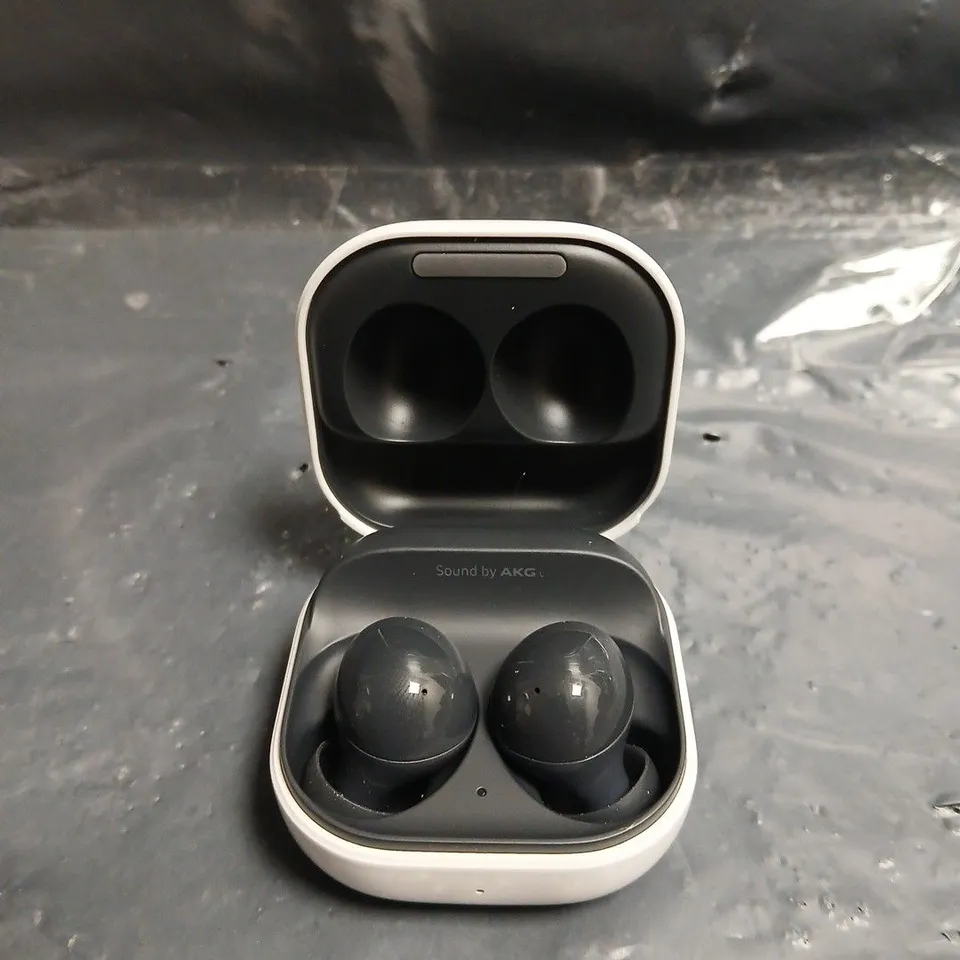 SAMSUNG GALAXY BUDS2 WIRELESS EARBUDS WITH CASE – BOXED