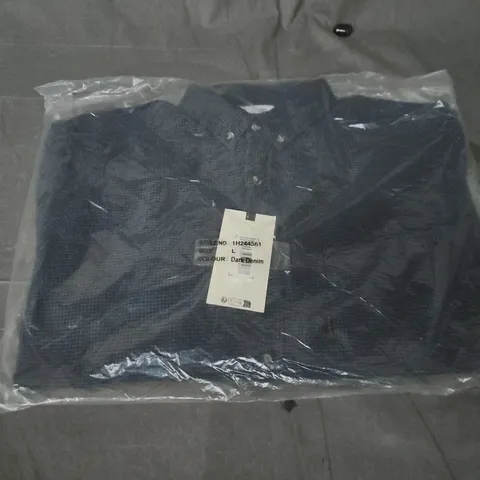 BAGGED OKYO LAUNDRY DENIM SHIRT – DARK DENIM – SIZE L 