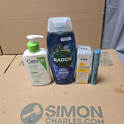 TOTE OF APPROXIMATELY 15 ASSORTED COSMETIC ITEMS TO INCLUDE RADOX SHOWER GEL, CERA VE HYDRATING CLEANSER, CIEN Q10 INTENSE SERUM, L'OREAL PARIS WATERPROOF MASCARA ETC