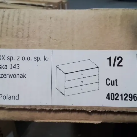 BRAND NEW 3 DRAWER CHEST OF DRAWERS -2 BOXES-