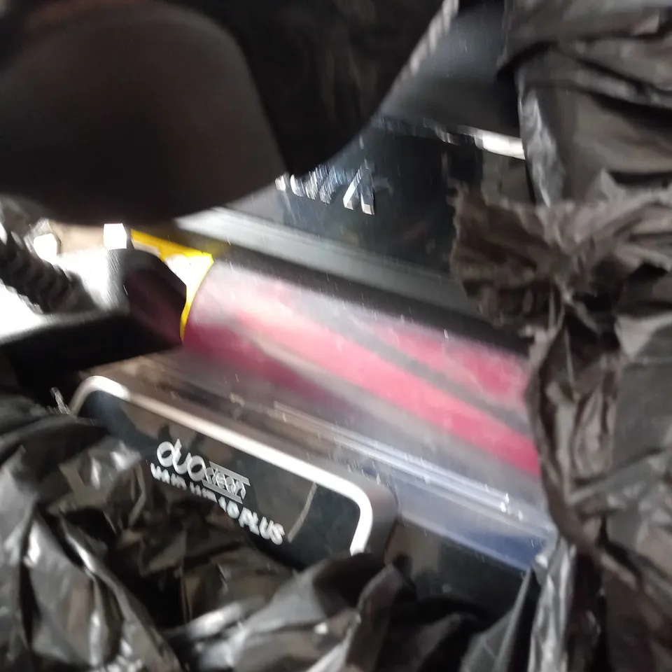 SHARK STRATOS ANTI HAIR WRAP PET PRO VACUUM CLEANER