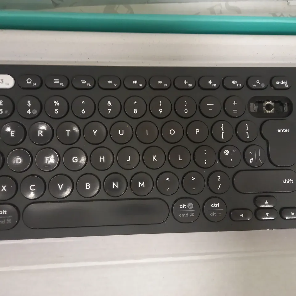 LOGITECH K780 MULTIDEVICE KEYBOARD