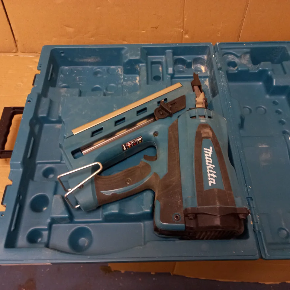 MAKITA CORDLESS NAILGUN