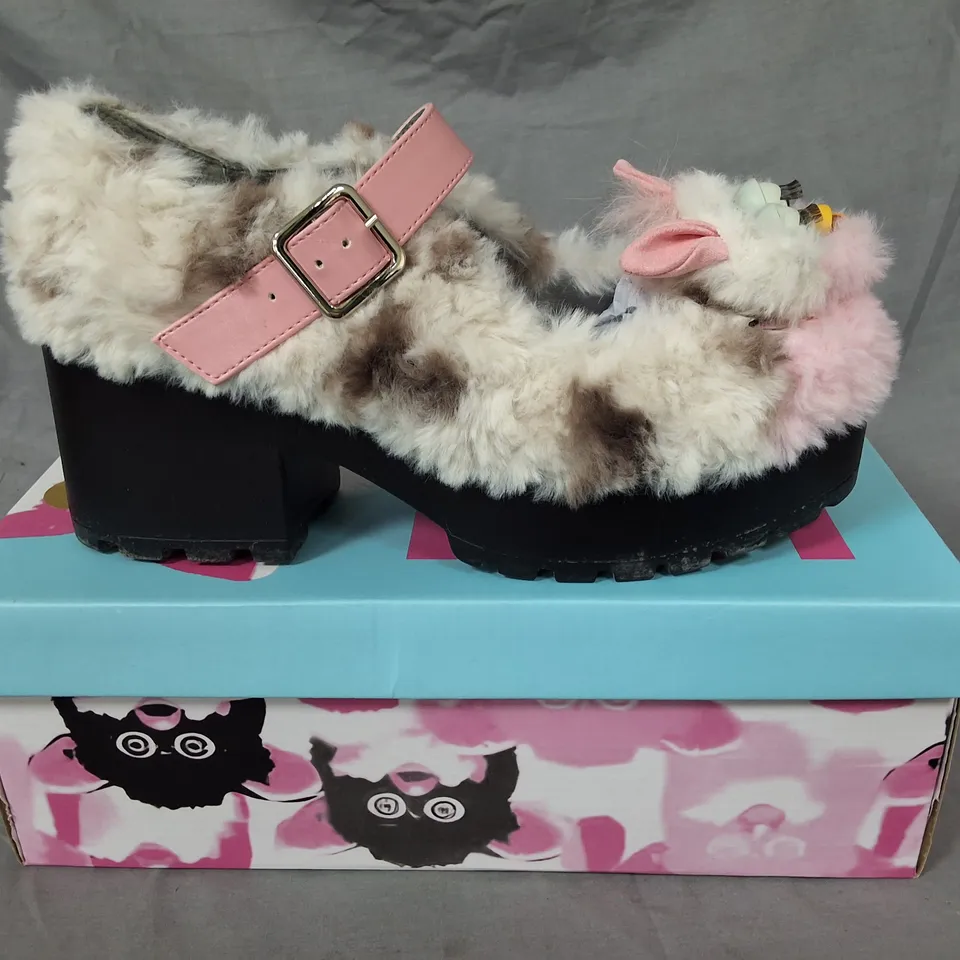 BOXED KOI FURBY TIRA CHURCH MOUSE EDITION SHOES - UK 6