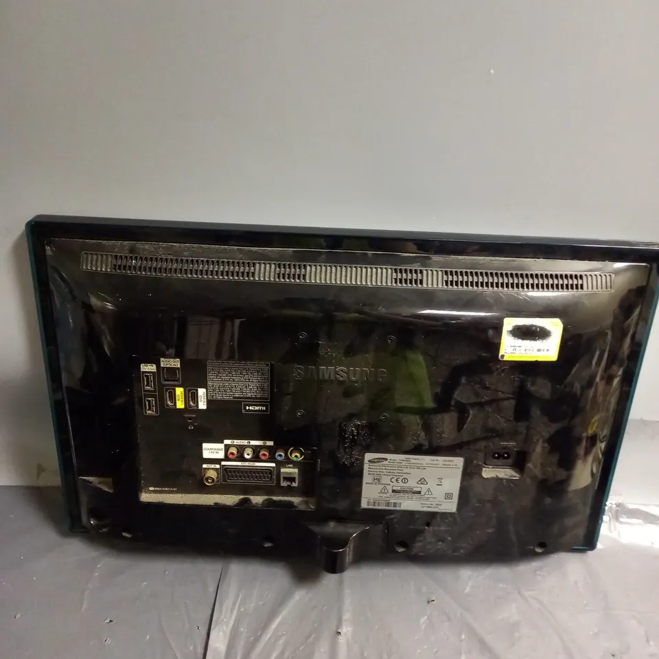 SAMSUNG TV MONITOR 24" T24D390S IN BLACK