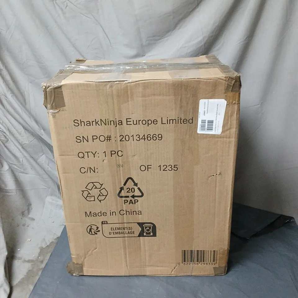 OUTLET SHARK PLUS 2 IN 1 SELF EMPTY ROBOT VACUUM & MOP BOXED