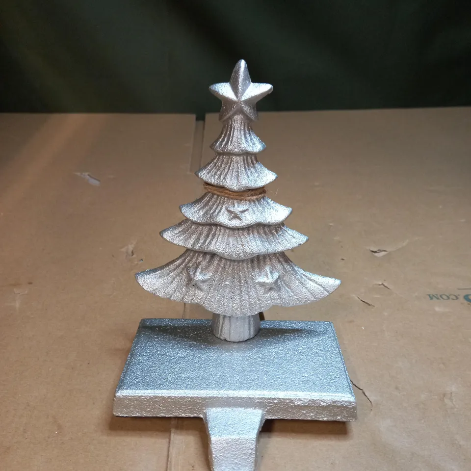 DIBOR CAST IRON CHRISTMAS TREE STOCKING HOLDER 