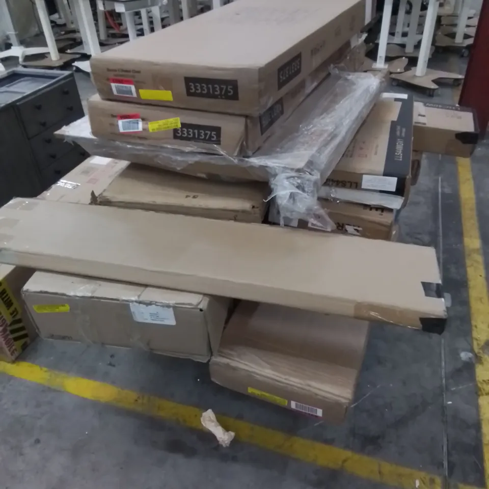 PALLET TO CONTAIN ASSORTED FURNITURE & FURNITURE PARTS 