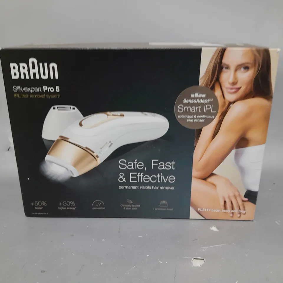 BOXED BRAUN SILK-EXPERT PRO 5 IPL WITH 2 HEADS, RAZOR & VANITY CASE