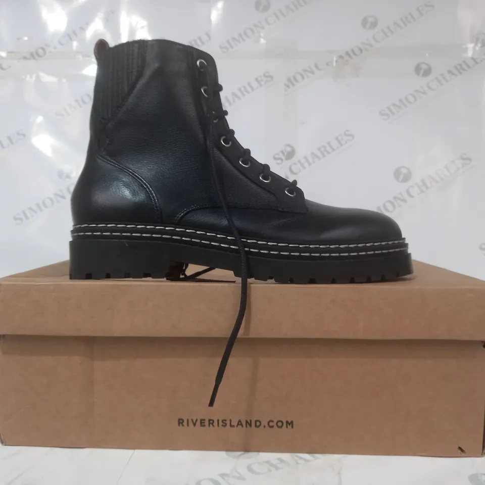 BOXED PAIR OF RIVER ISLAND LACE UP BOOTS IN BLACK UK SIZE 6