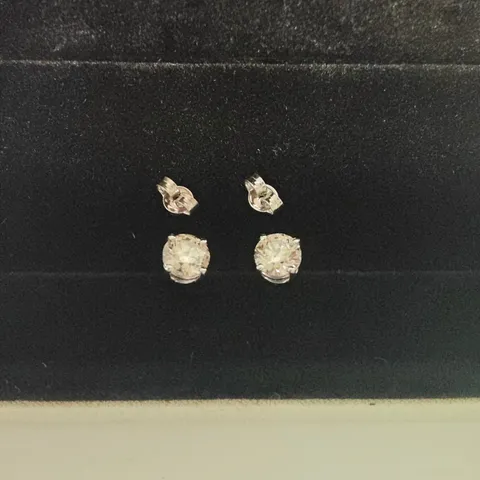 18CT WHITE GOLD STUD EARRINGS SET WITH NATURAL DIAMONDS WEIGHING +-2.03CT