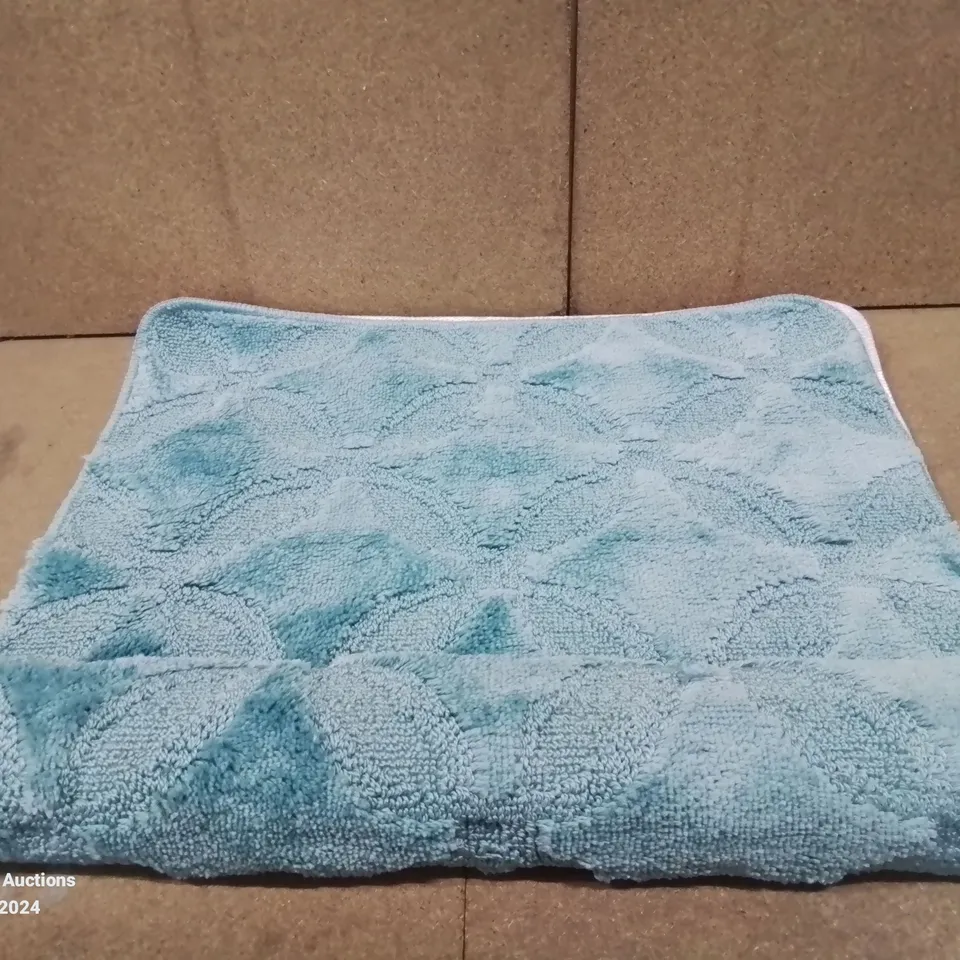 BRAND NEW PACO HOME BATH MAT, IN TURQUOISE, SIZE:70X120 CM