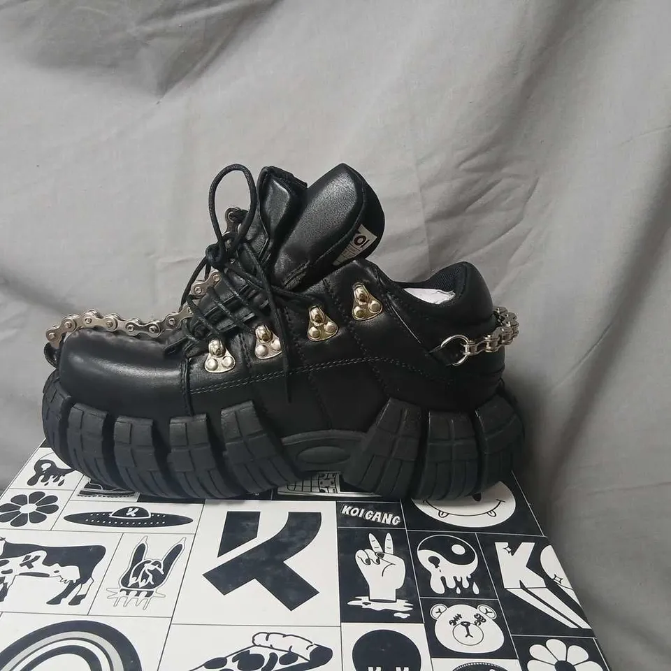 KOI INVADING RAPTURE BIKE CHAIN TREAD TRAINERS – BLACK, UK 5