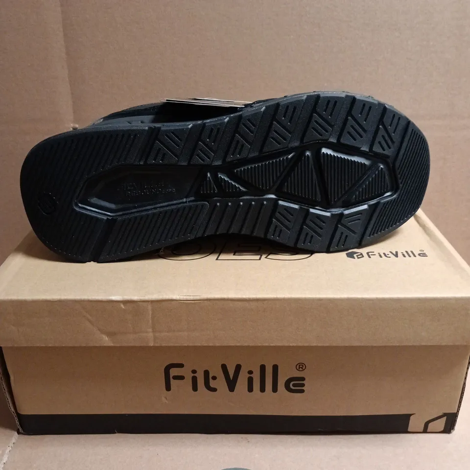 BOXED PAIR OF FITVILLE REBOUND CORE V9 WOMEN’S RUNNING SHOES – JET BLACK - UK 7