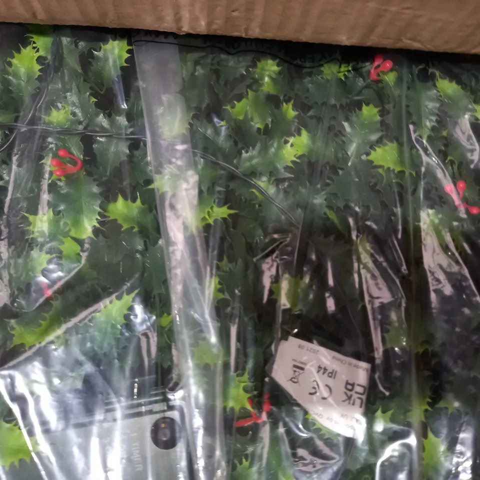 GARDEN REFLECTIONS PRE-LIT HOLLY TRELLIS - COLLECTION ONLY