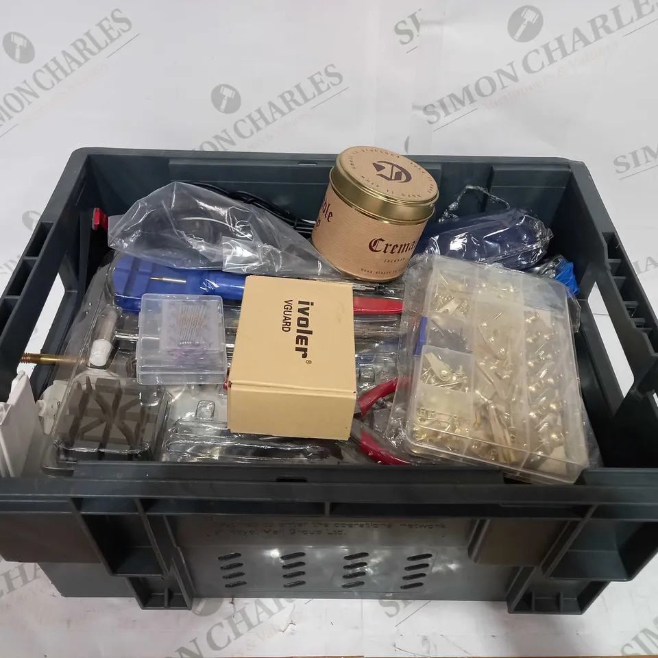 BOX TO CONTAIN APPROX 20 X ASSORTED HOUSEHOLD PRODUCTS, INCLUDES DIY PRODUCTS, COMPUTER MOUSE, UMBRELLA ETC 