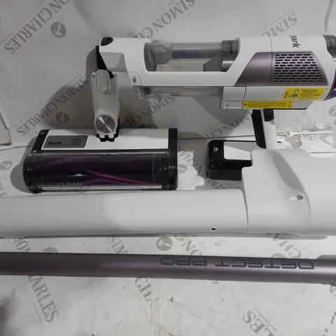 BOXED SHARK DETECT PRO 1.3L AUTO EMPTY VACUUM CLEANER IW3510UK