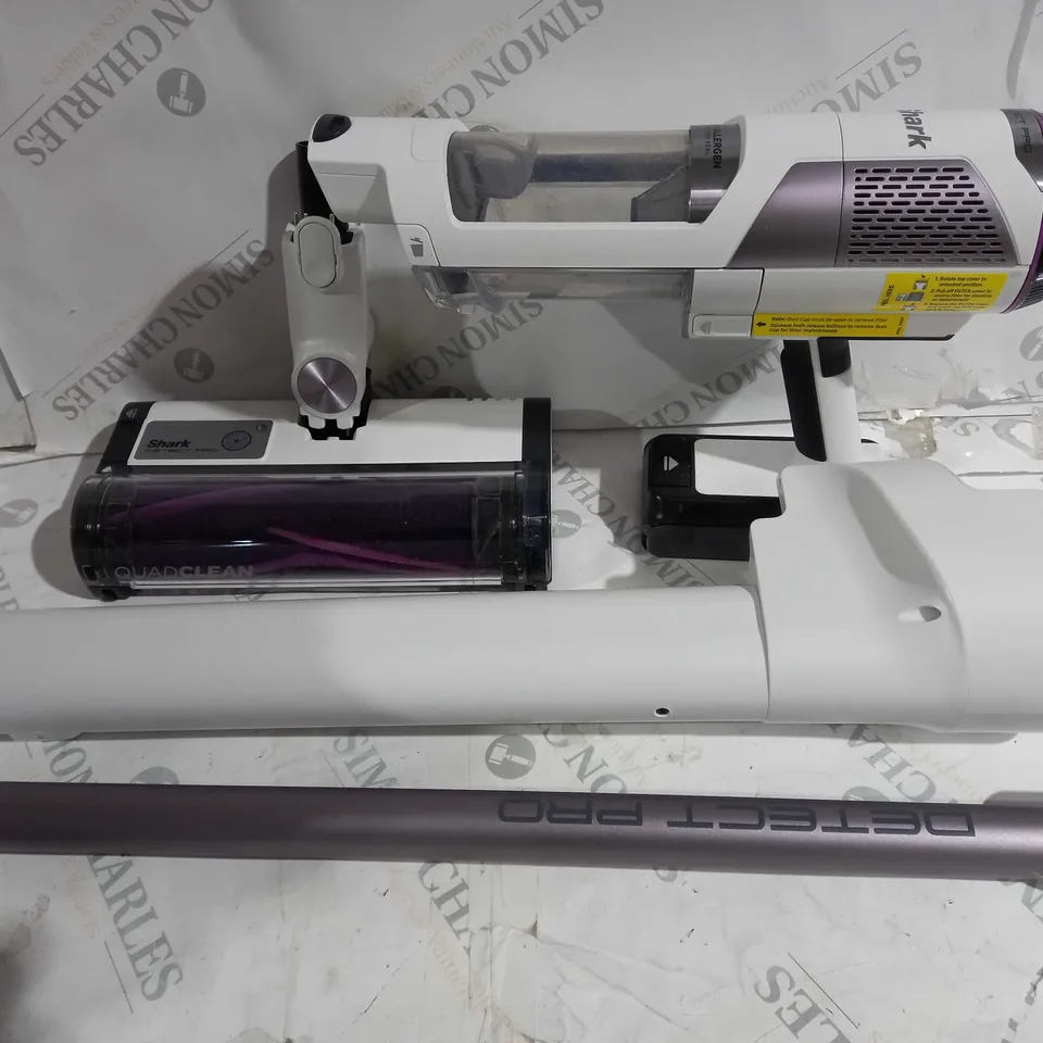 BOXED SHARK DETECT PRO 1.3L AUTO EMPTY VACUUM CLEANER IW3510UK