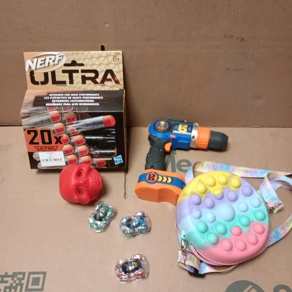 APPROXIMATELY 20 ASSORTED TOYS & GAMES PRODUCTS TO INCLUDE NERF BULLETS, POP TOY, MINI CARS ETC 
