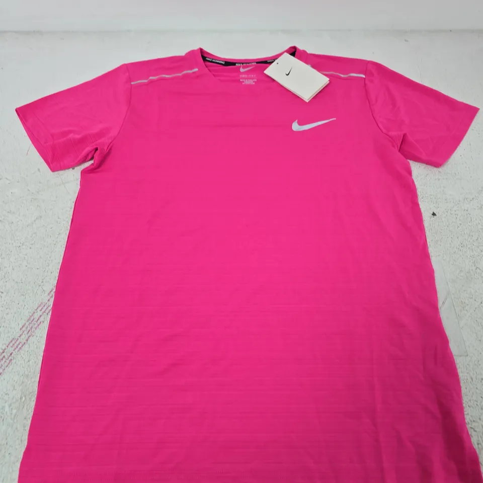 NIKE RUNNING T-SHIRT - PINK, MEN'S MEDIUM (M)
