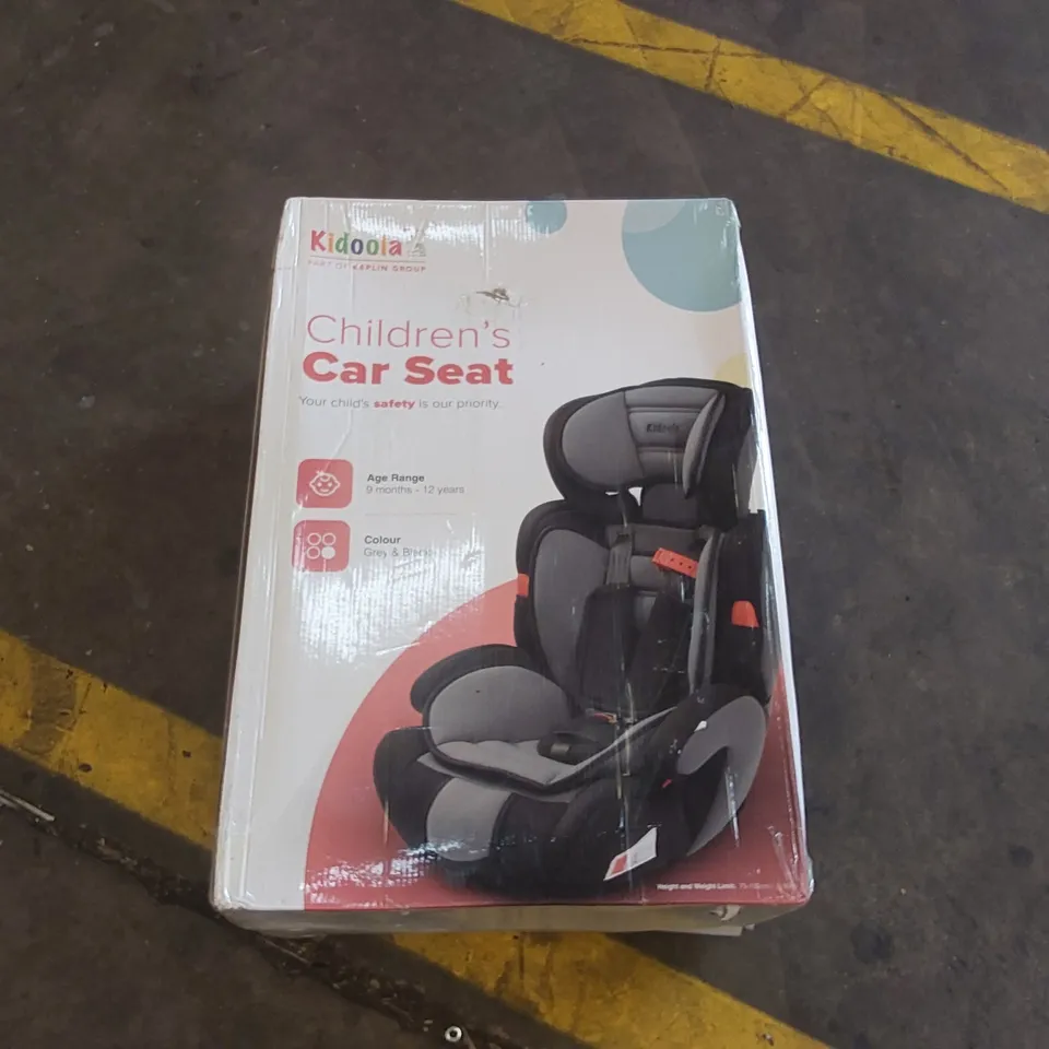 BOXED KIDOOLA CHILDREN'S CAR SEAT