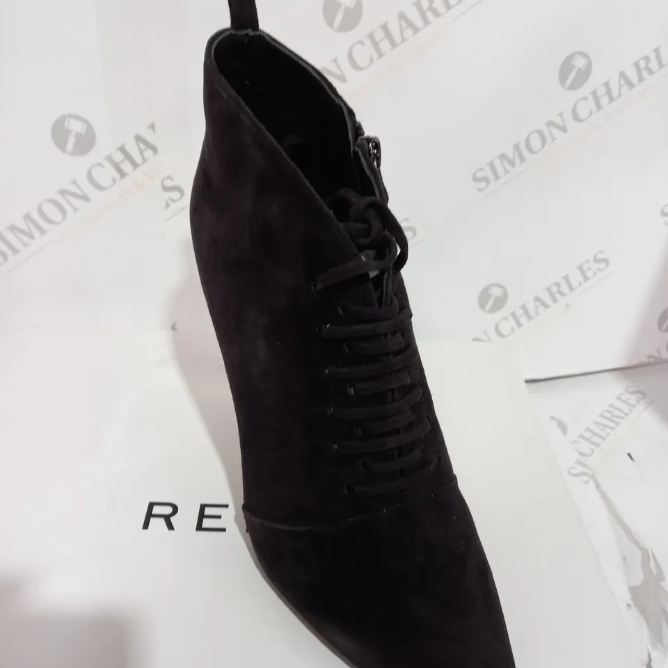 BOXED REISS SUEDE CHOCOLATE BOOT HEELS - SIZE 7