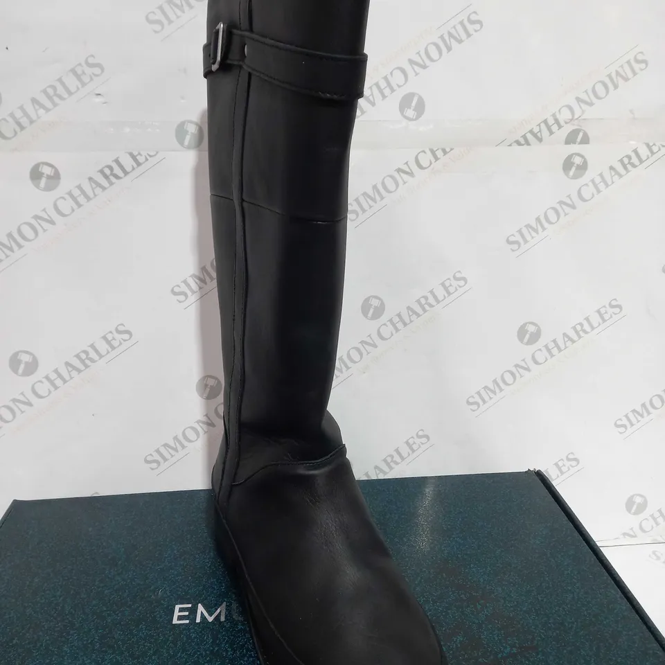EMU AUSTRALIA "NATASHA" BLACK LEATHER KNEE-HIGH BOOTS, UK SIZE 7