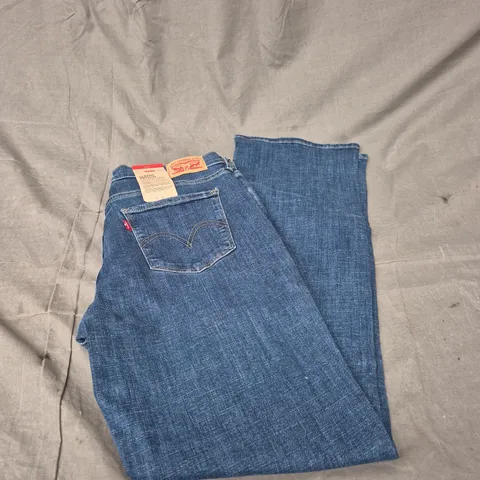 LEVI STRAUSS CLASSIC BOOTLEG JEANS - SIZE W29 L32