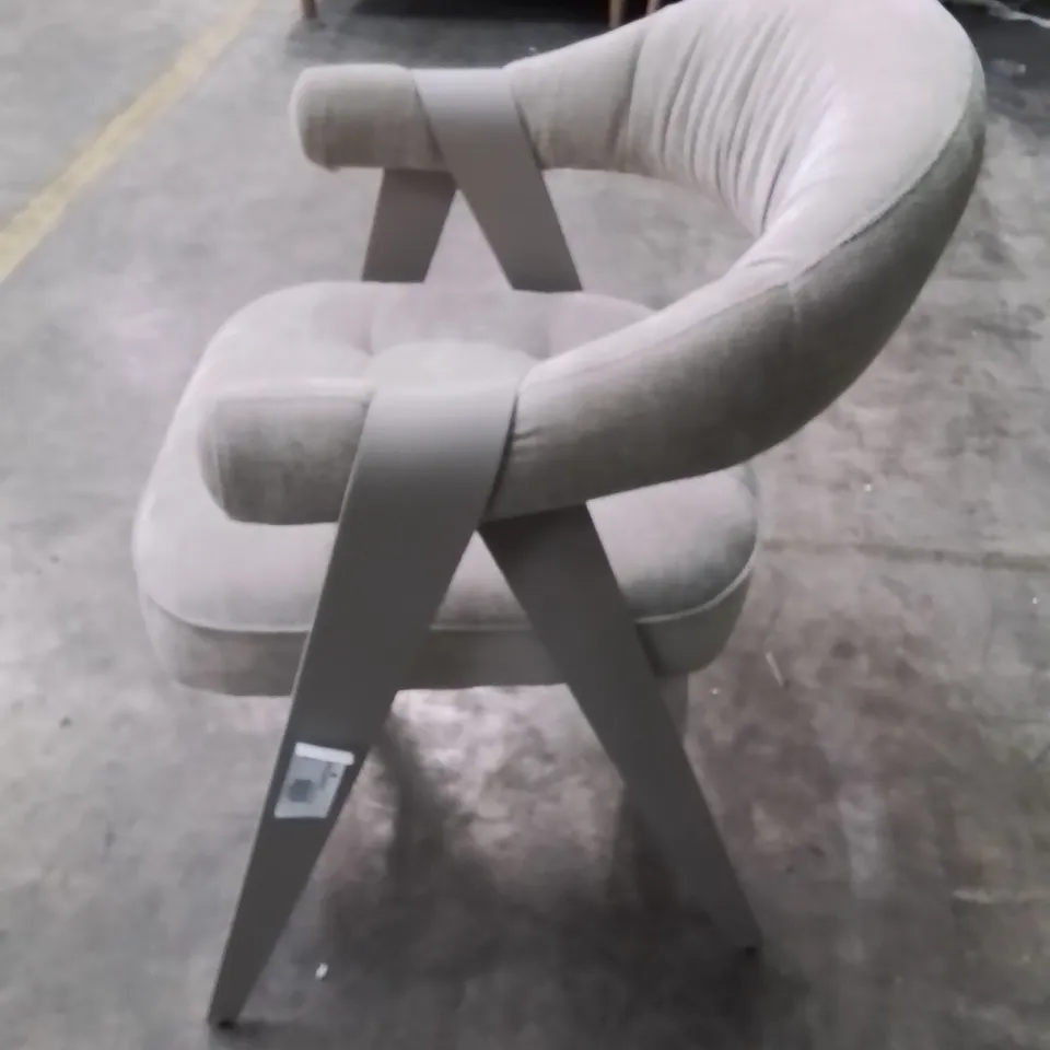 QUALITY STYLISH FABRIC UPHOLSTERED SIDE CHAIR