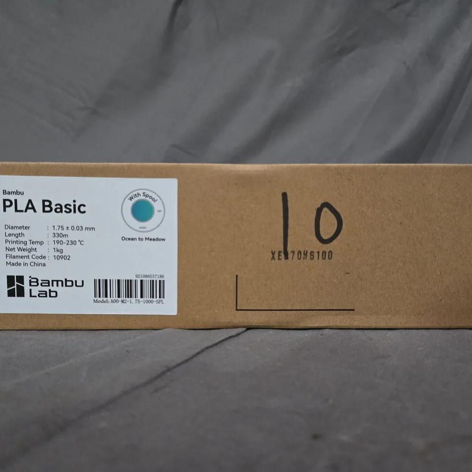 SEALED BAMBU LAB PLA BASIC IN OCEAN TO MEADOW WITH SPOOL