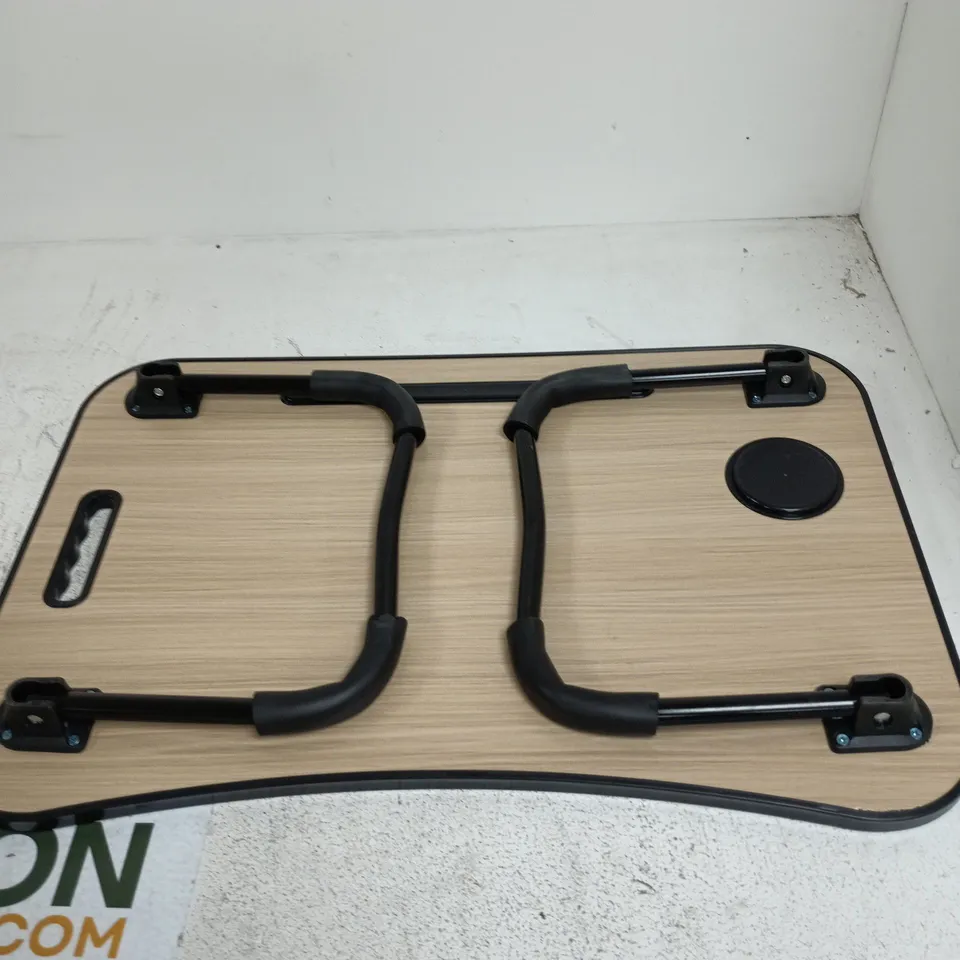 MULTIMEDIA PORTABLE TABLE WITH CUP HOLDER