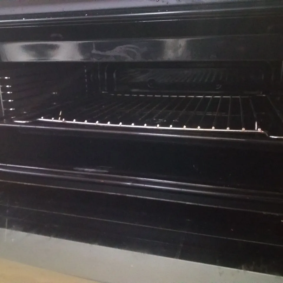 HISENSE HDE3211BWUK ELECTRIC COOKER WITH CERAMIC HOB 