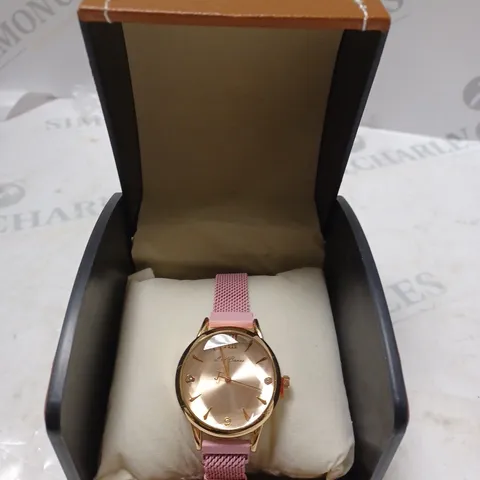WOMENS L.A BANUS WATCH β CHAIN LINK METAL STRAP β MAGNETIC CLASP
