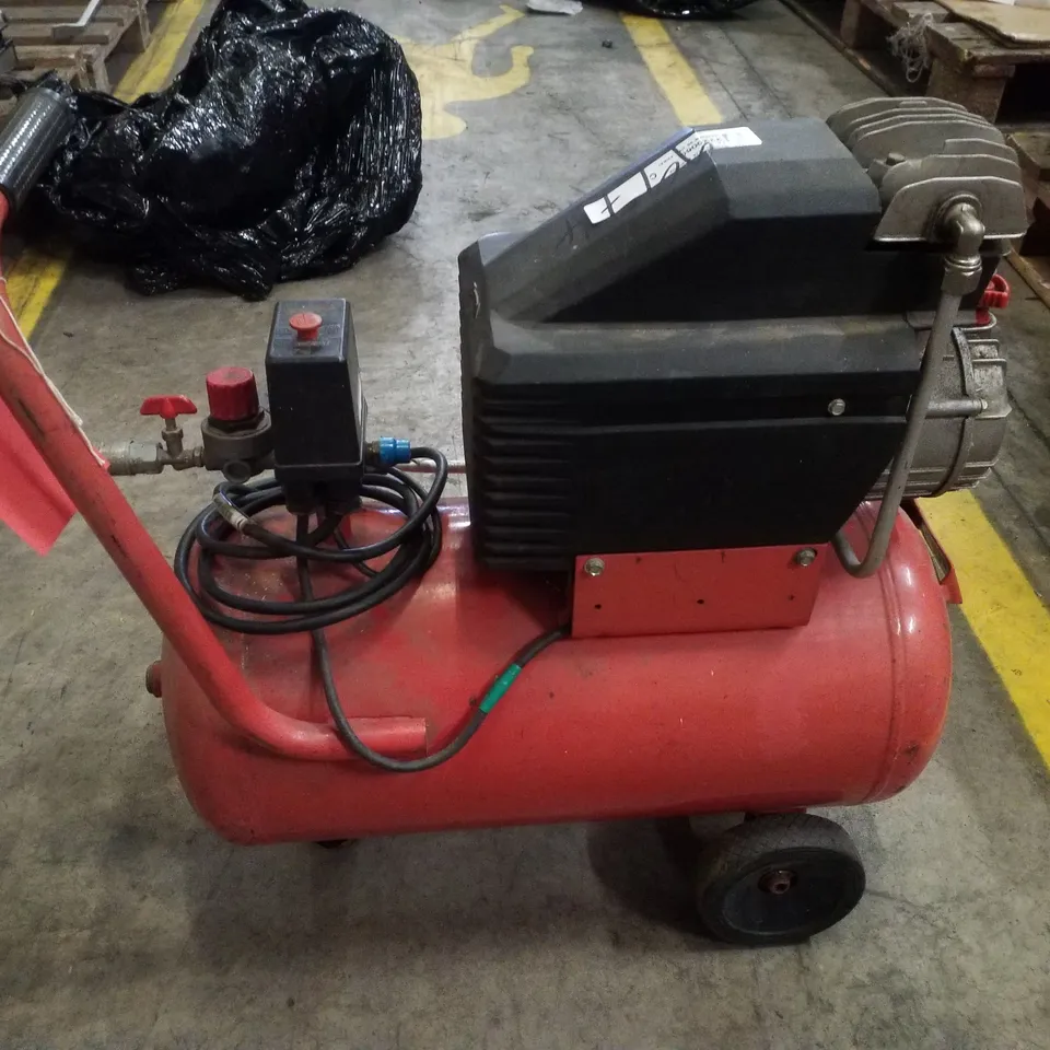 CLARKE RANGER 8/25 7CFM 24 LITRE 2HP AIR COMPRESSOR (230V)