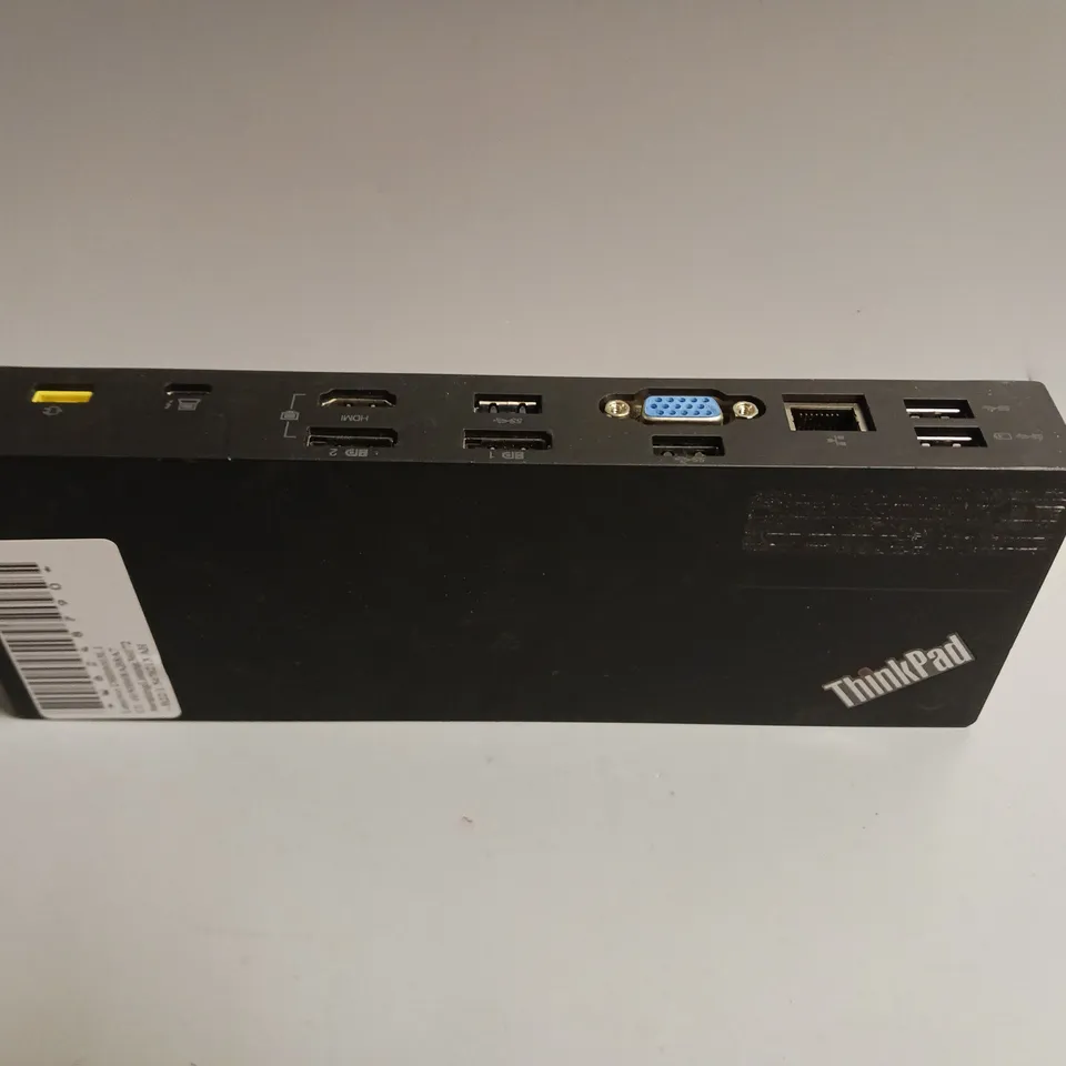 LENOVO THINKPAD THUNDERBOLT 3 DOCKING STATION IN BLACK AND RED