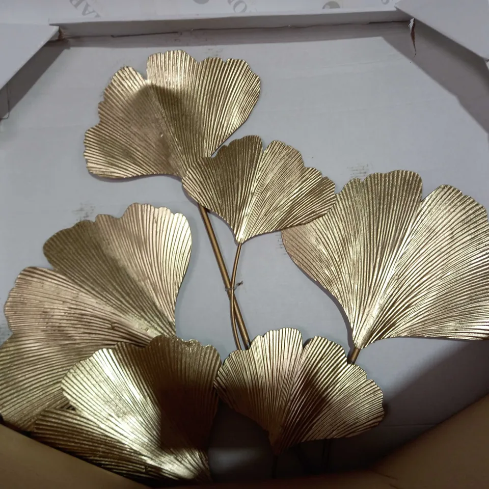 METAL WALL ART - GINGKO CLUSTER