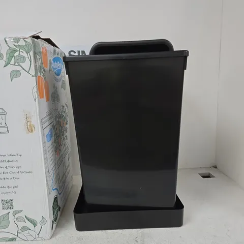 AUTOPOT WATERING SYSTEM KIT β 47L RESERVOIR WITH 2X 8.5L POTS (EASY2GROW)