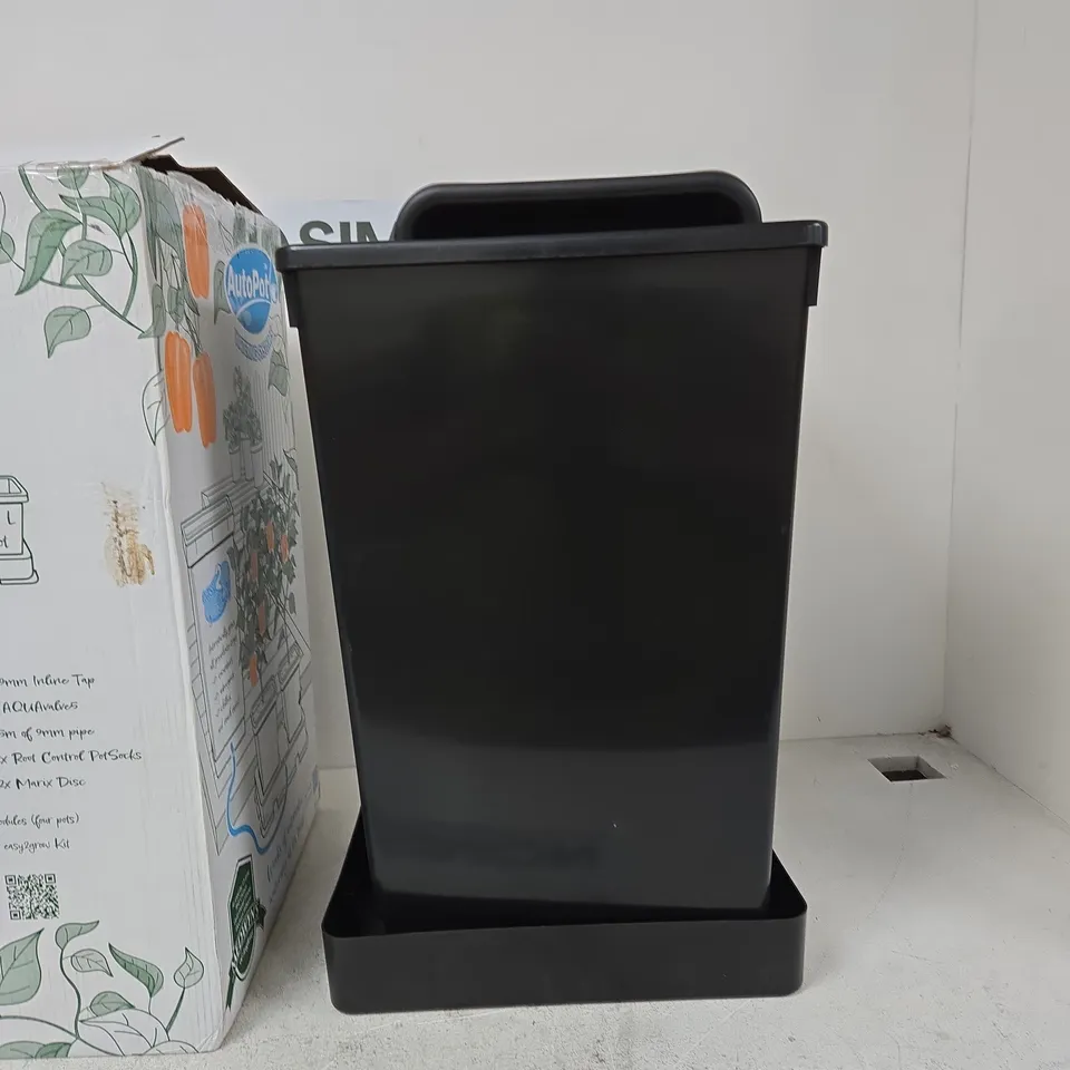 AUTOPOT WATERING SYSTEM KIT – 47L RESERVOIR WITH 2X 8.5L POTS (EASY2GROW)