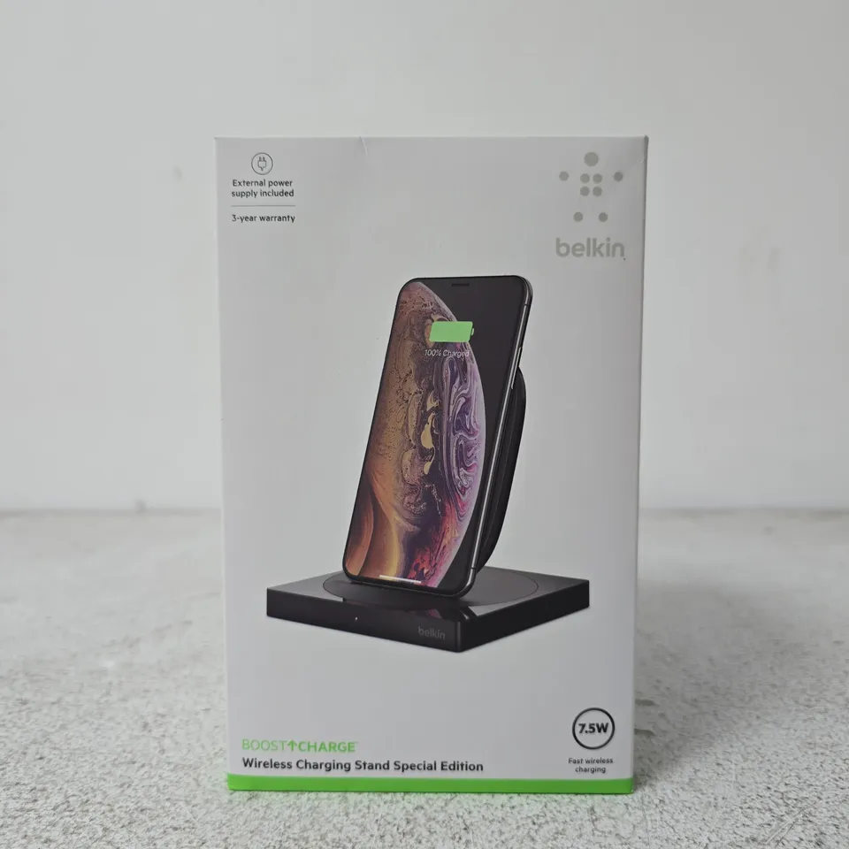 BELKIN BOOSTCHARGE WIRELESS CHARGING STAND – SPECIAL EDITION