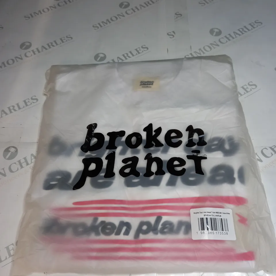 BAGGED BROKEN PLANET T-SHIRT SIZE M