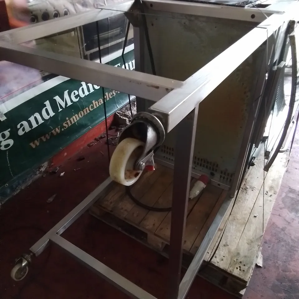 BKI VECTO GRILL BARBECUE KING ROTISSERIE OVEN