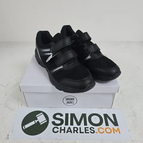 URBAN JACKS MATHIS BLACK TRAINERS UK 10