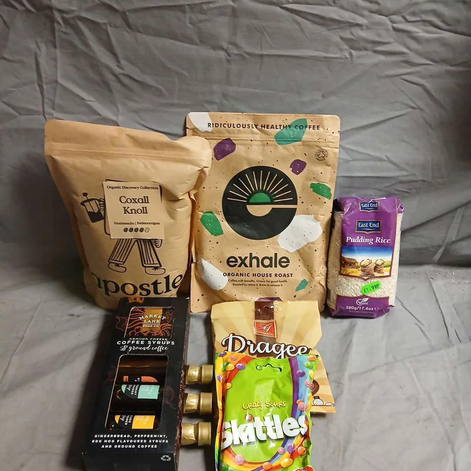 APPROXIMATELY 10 ASSORTED FOOD ITEMS TO INCLUDE - SKITTLES, PUDDING RICE AND COFFEE BEANS - COLLECTION ONLY