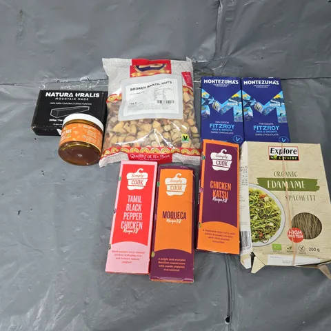 APPROXIMATELY 8 ASSORTED FOOD ITEMS TO INCLUDE BROKEN BRAZIL NUTS, MONTEZUMAS, AND SIMPLE COOK RECIPE KITS ETC. 