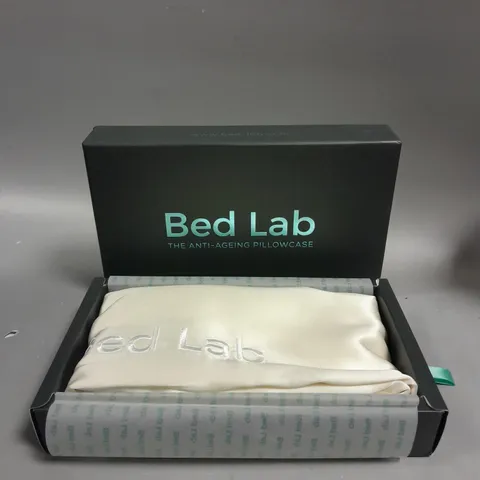 BOXED BED LAB ANTI-AGEING PILLOWCASE 