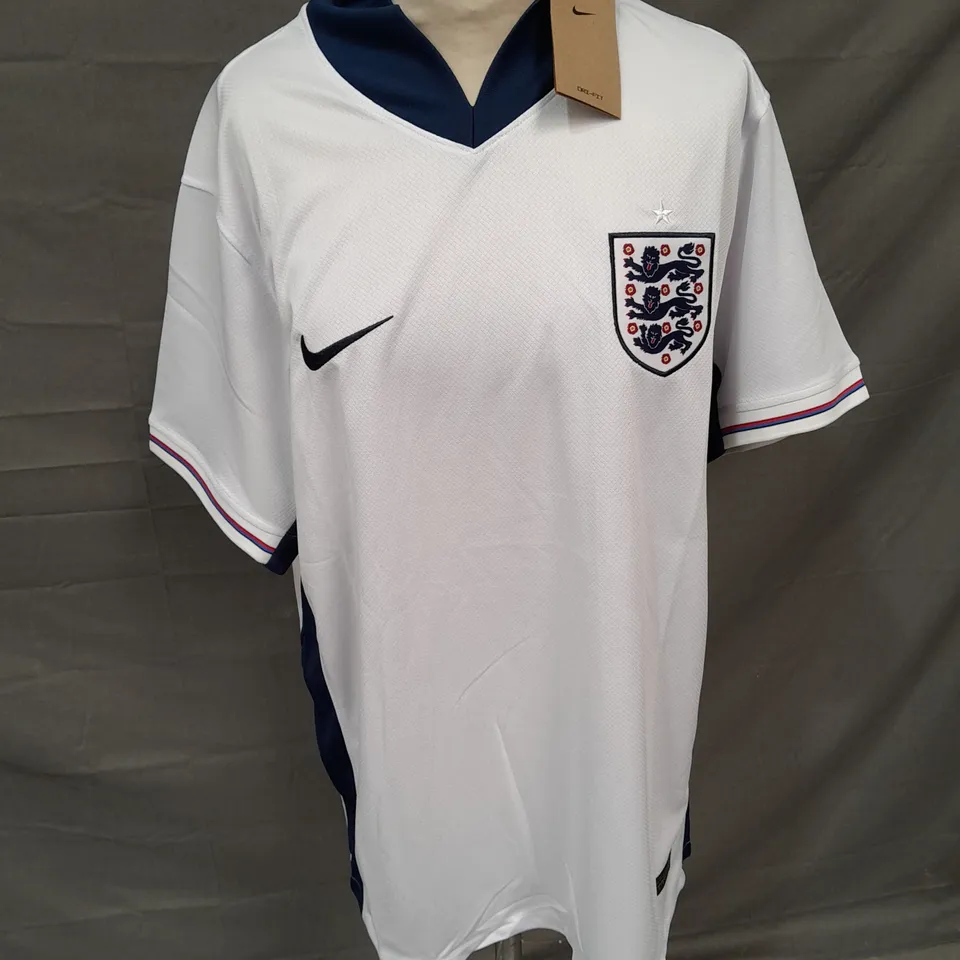 NIKE FOOTBALL ENGLAND JERSEY IN WHITE/BLUE SIZE XL