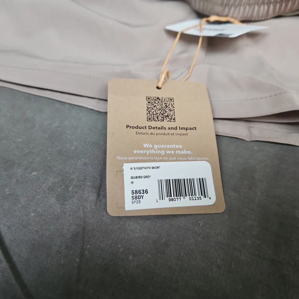 PATAGONIA WOMENS FLEETWITH SKORT - SIZE M