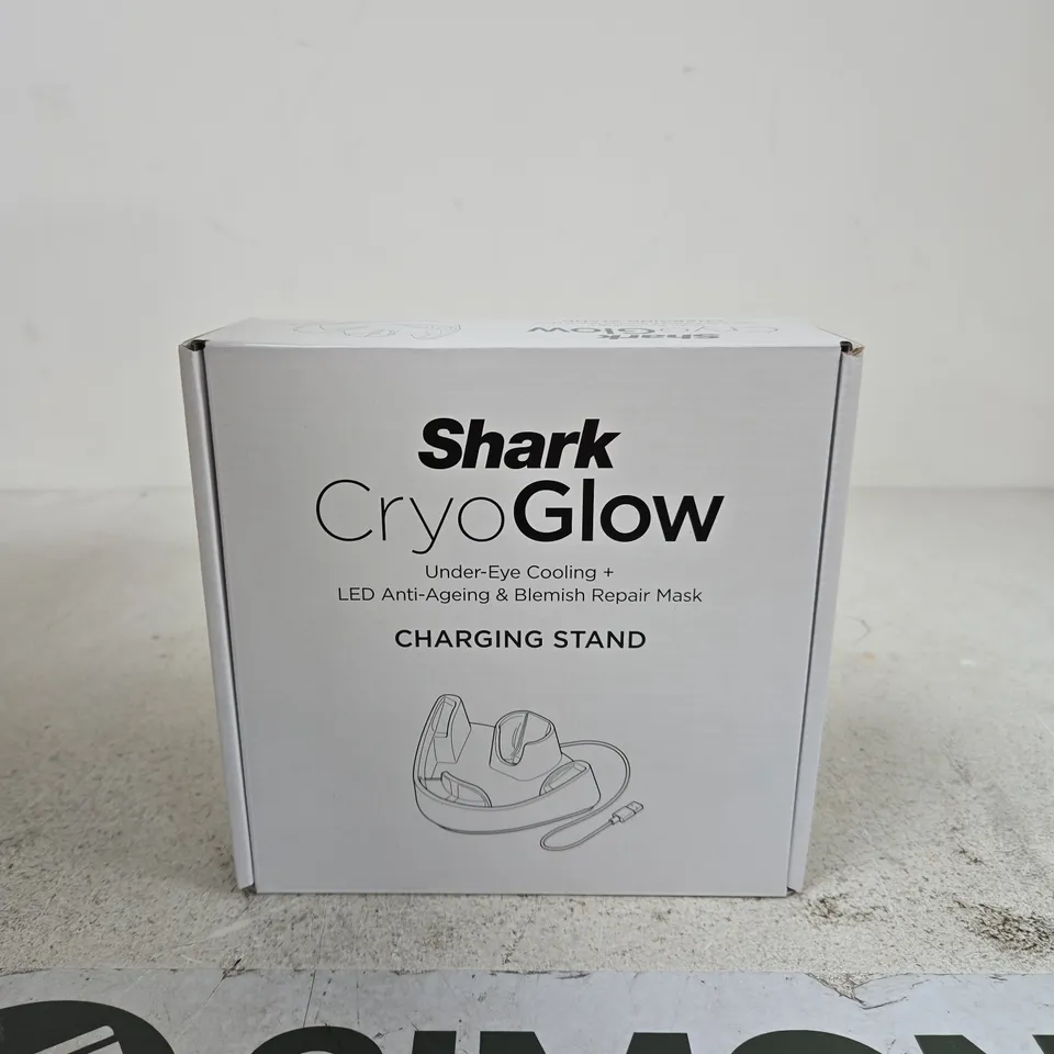 SHARK CRYOGLOW LED MASK WITH CHARGING STAND – BOXED