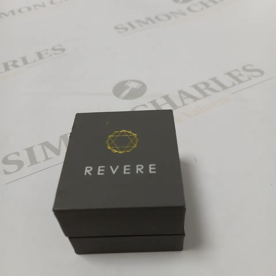 REVERE ENGRAVED 9CT GOLD WEDDING RING - SIZE J RRP £98.99