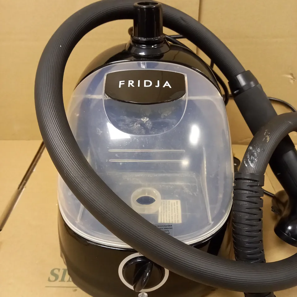 FRIDJA PROFESSIONAL VERTICAL GARMENT STEAMER